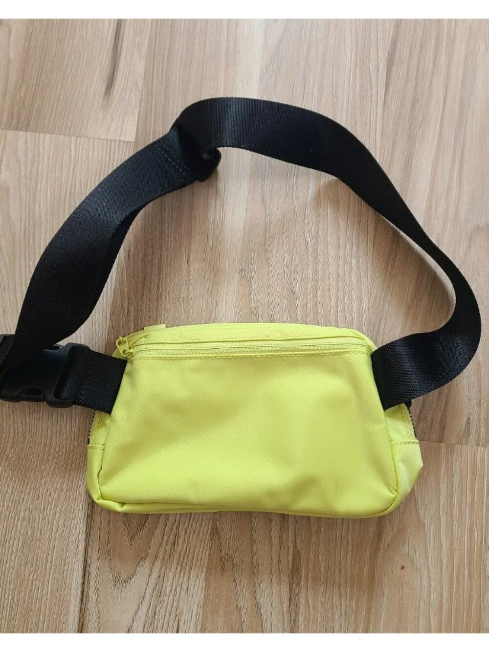 lululemon athletica excellent pre